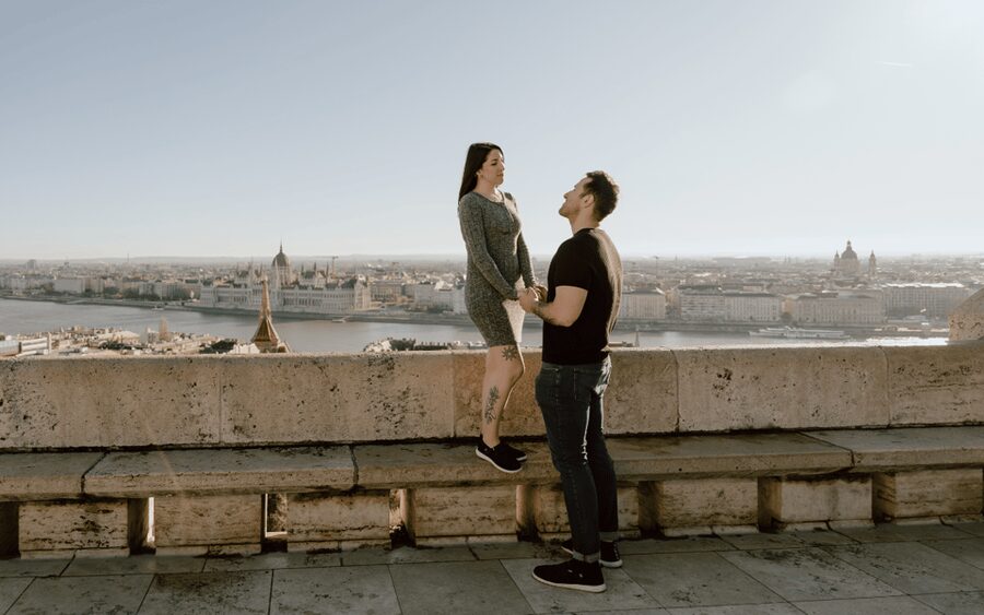 Budapest: romantic photoshoot at Buda's iconic sightseeings - Is $227 a fair price for this private experience?