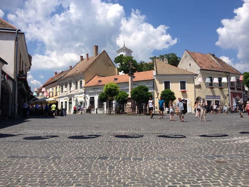 Budapest: Self-Guided Bike Tour to scenic Szentendre - Old Buda, Roman Beach, and the Danube trail