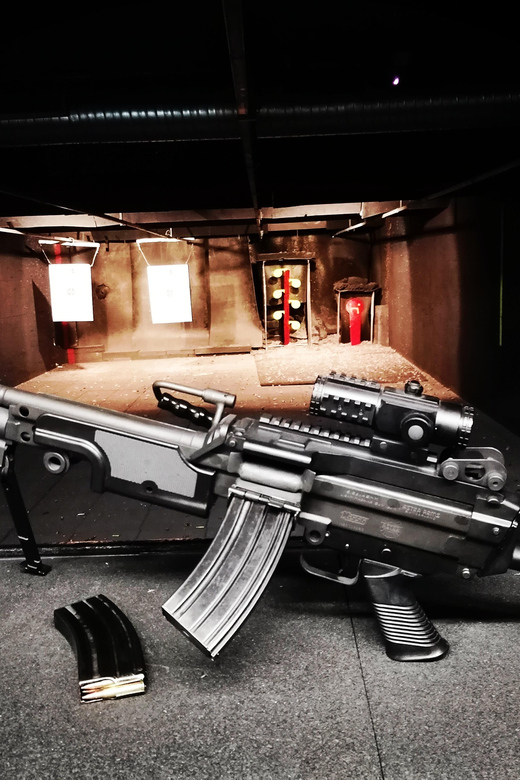 Budapest: Shooting Experience for Couples, The Perfect Date - Why the indoor setting helps