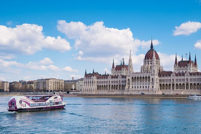 Budapest Sightseeing with Drink Included - The included drink is useful, but food is not part of the deal