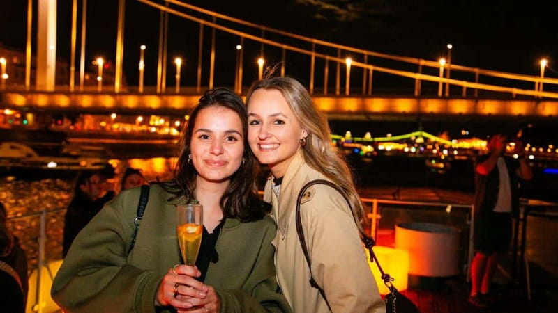 Budapest: Sip and Sail River Cruise with Unlimited Prosecco - The southern Danube and modern Budapest