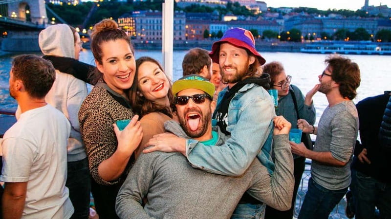 Budapest: Sip & Sail Danube Cruise with Unlimited Beer - Bálna, Corvinus University, and the return north