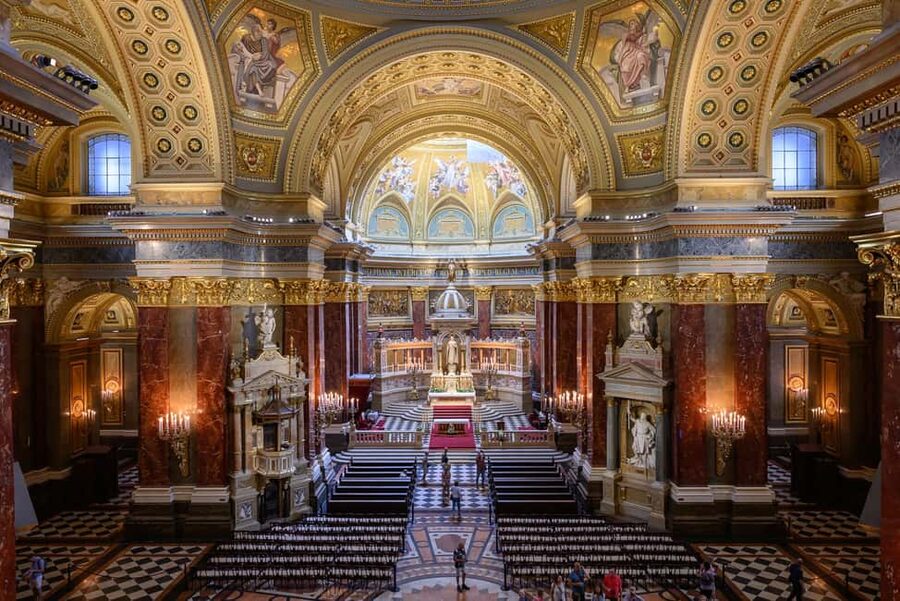 Budapest: St. Stephen's Basilica Entry with Terrace Option - Best time to visit and practical advice