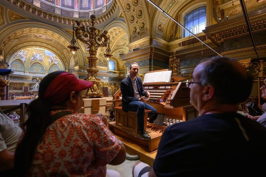 Budapest: St.Stephen's Basilica Grand Organ Concert Tickets - A short concert with two possible programs
