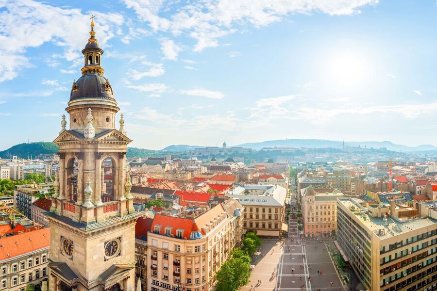 Budapest: St Stephen's Basilica Tour - How long the tour feels and who it suits