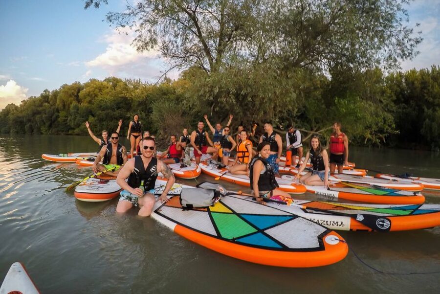 Budapest: Standup Paddleboarding Tour - Getting started at Lupa Island