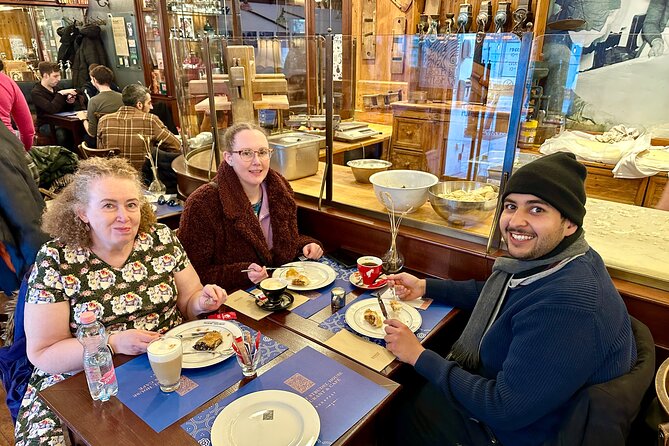 Budapest Street Food Tour with Local Snacks, Dessert and Beer - The guides make the difference