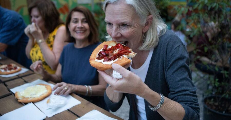 Budapest Street Food Tour with Snacks, Dessert & Beer - The final treat: a Transylvanian dessert