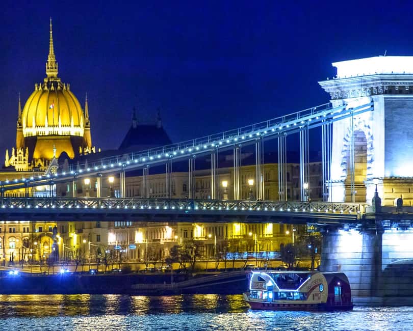 Budapest: Sunset Cruise with 2 Cocktails - Finding Silverline Cruises at Dock 11