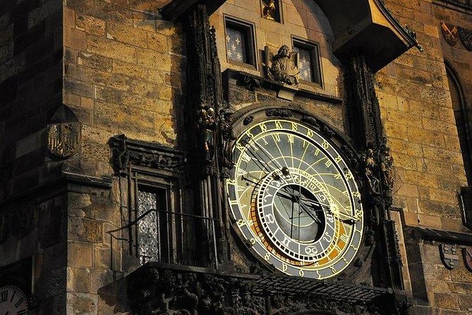 Budapest to Prague Private transfer with 2 hour sightseeing stop - Is $446.78 per person good value?