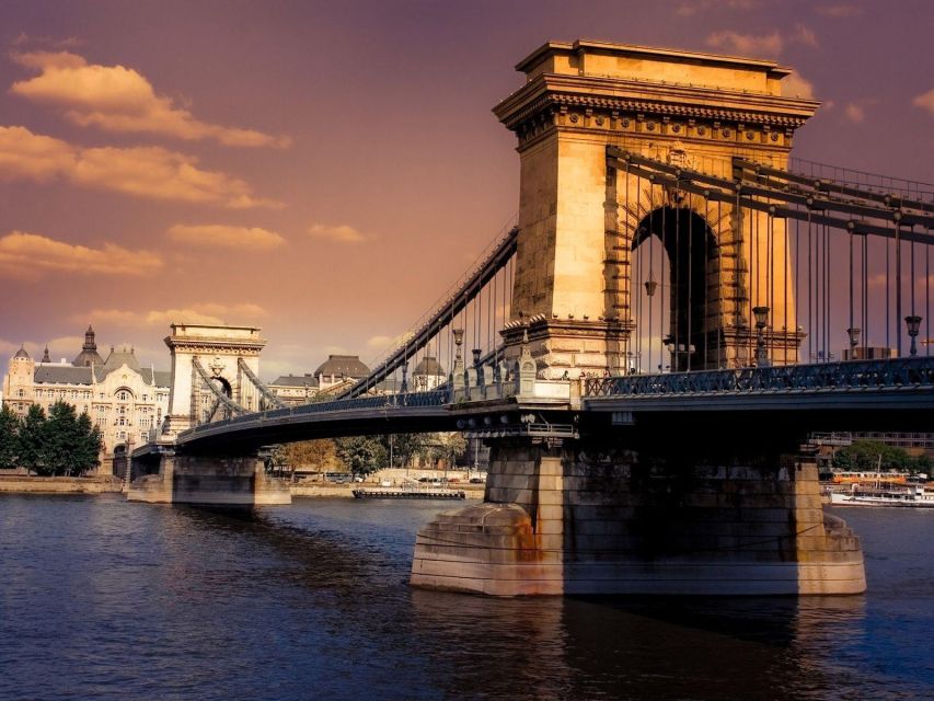 Budapest: Unlimited Prosecco and Wine Sightseeing Cruise - Quick facts about the Budapest prosecco cruise
