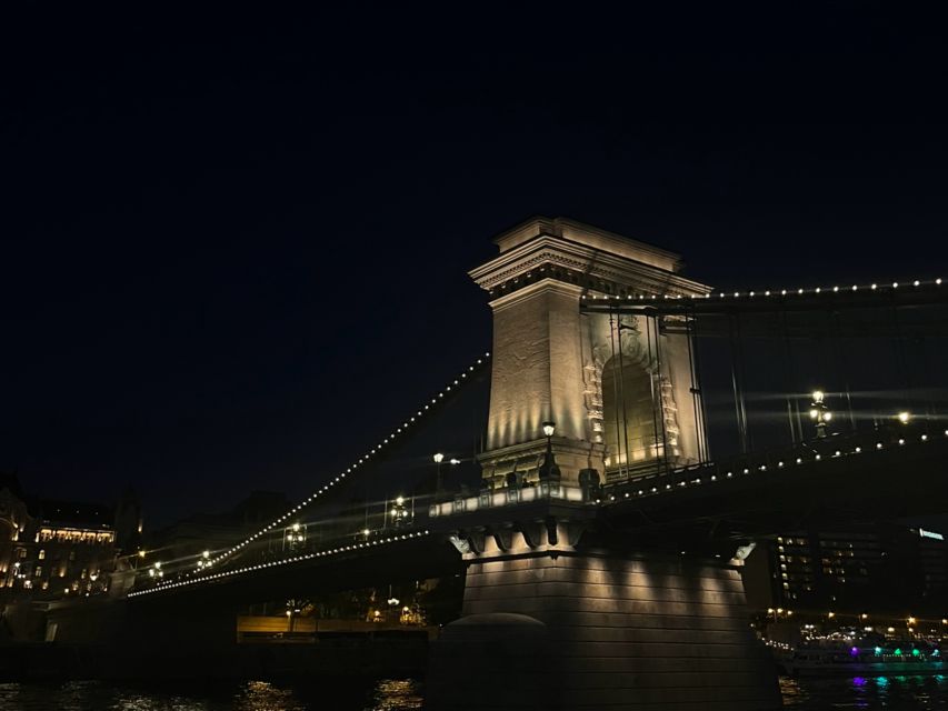 Budapest: Unlimited Prosecco, Beer and Aperol Spritz Cruise - Parliament, bridges, and the riverfront view