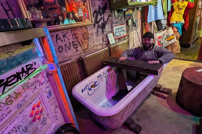 Budapest Vibe: Ruin Bars, Street Art and Culture Tour - Why Budapest’s ruin bars make a good starting point