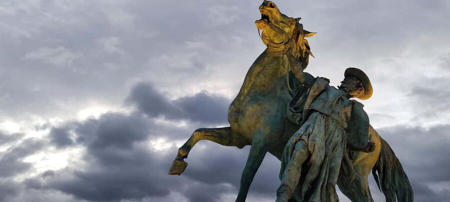 Budapest: Walking Tour in the Buda Castle District - Buda Castle Caves and the limits of an exterior tour
