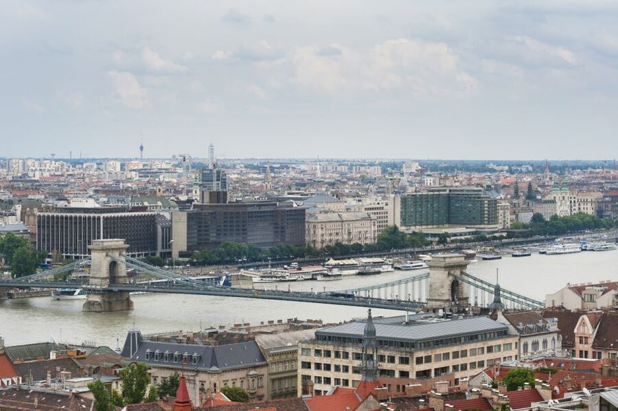 Budapest Walking Tour with a Professional Local Guide - Who will enjoy this three-hour introduction?