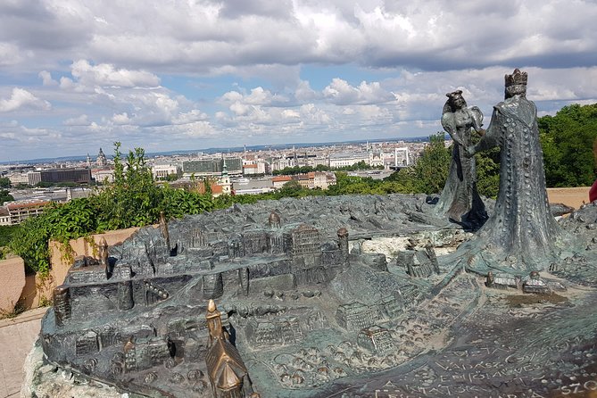 Budapest Walking Tour with Your Private Guide: 20+ Highlights - Starting at Heroes’ Square with Hungary in one glance