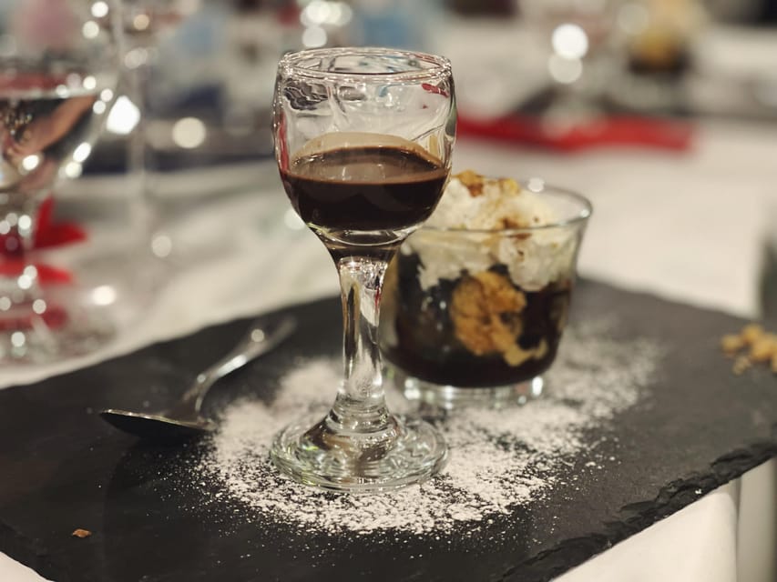 Budapest: Wine & Dine Cruise on the Danube - Five regions in two hours