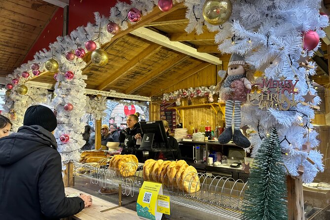 Budapest Wonderland - A Christmas Market Tour with Chimney Cake & Mulled Wine - Walking demands, weather, and group size