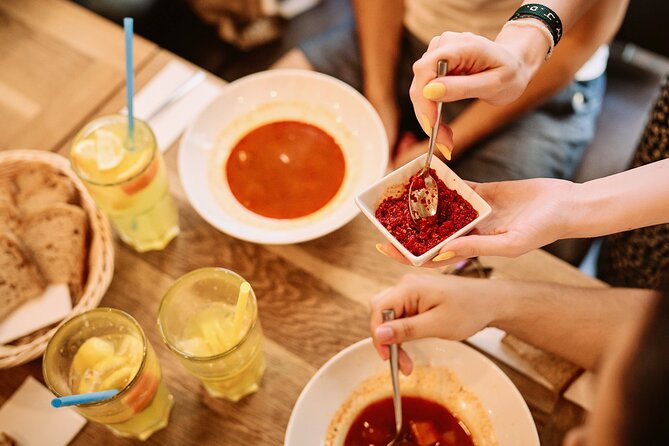 Central Budapest Food Walking Tour with Drinks Included - Finishing with Hungarian dessert