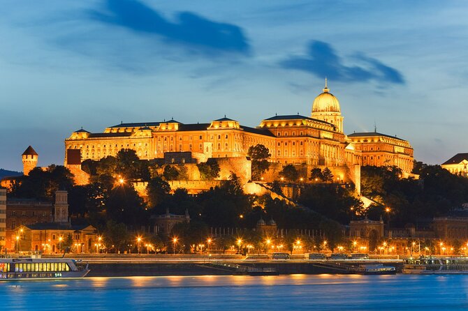 Cocktail Cruise and City Views on the Danube in Budapest - Gellért Hill, Liberty Bridge, and the university