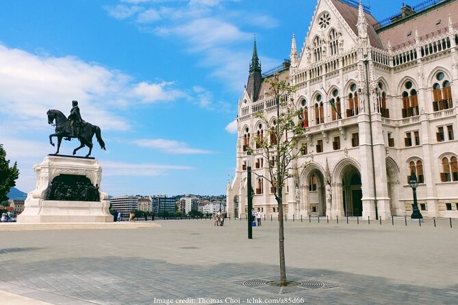 Communism in Budapest: Private Tour with House of Terror Museum - Liberty Square and Budapest’s political symbols