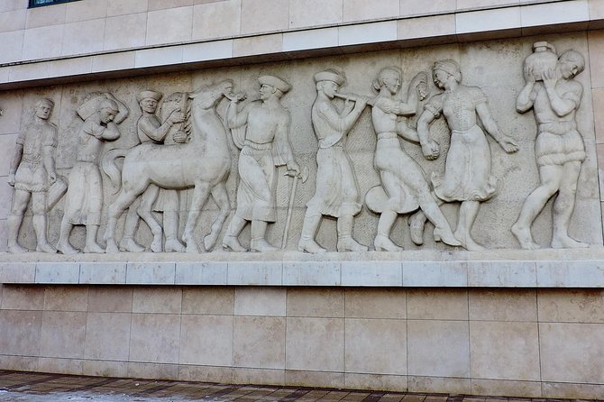 Communism in Hungary with a Historian - The guides make the difference