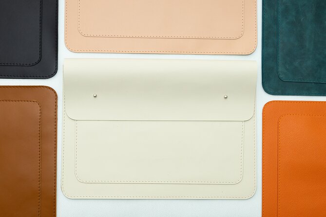 Create a unique leather accessory in downtown Budapest! - What the one-hour schedule feels like