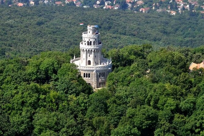 Elisabeth tower visit by chairlift and private transport - The 15-minute Libegő ride to János-hegy