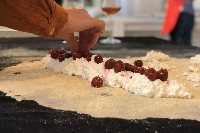 Enjoy a Hungarian Strudel Class & Local Wine Tasting - Who will enjoy this class most?