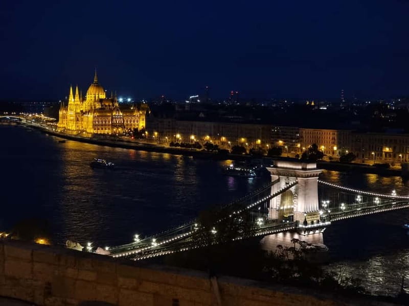 FoolsCode: EscapeRoom/Sightseeing tour with Actor Tourguide - What the $20 price includes