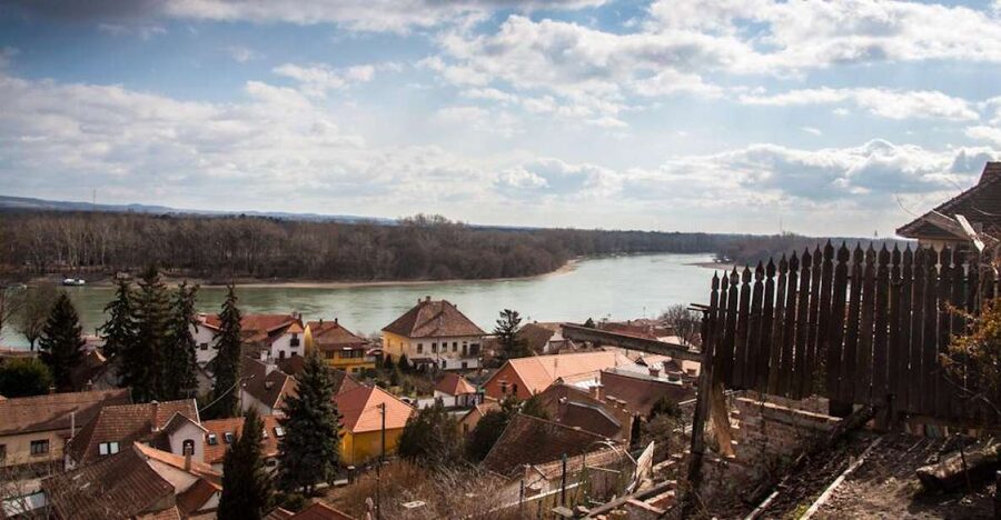 From Budapest: Danube Bend Full-Day Private Tour with Lunch - Why the Danube Bend makes a good day trip from Budapest
