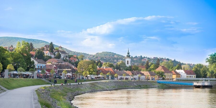 From Budapest: Danube Bend Full-Day Private Tour with Lunch - Visegrád Citadel and the main Danube Bend view