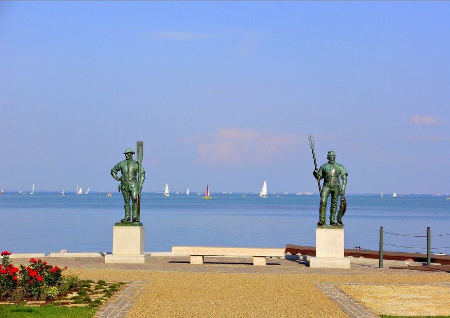 From Budapest: Lake Balaton Day Tour - Balatonfüred by nostalgia train