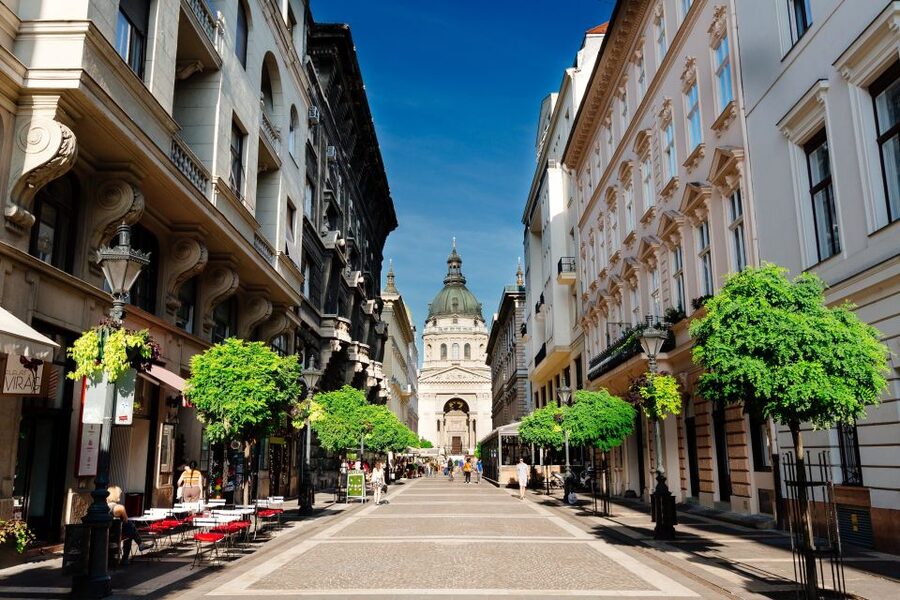 From Vienna: Guided Day Trip to Budapest - Practical details that can save trouble