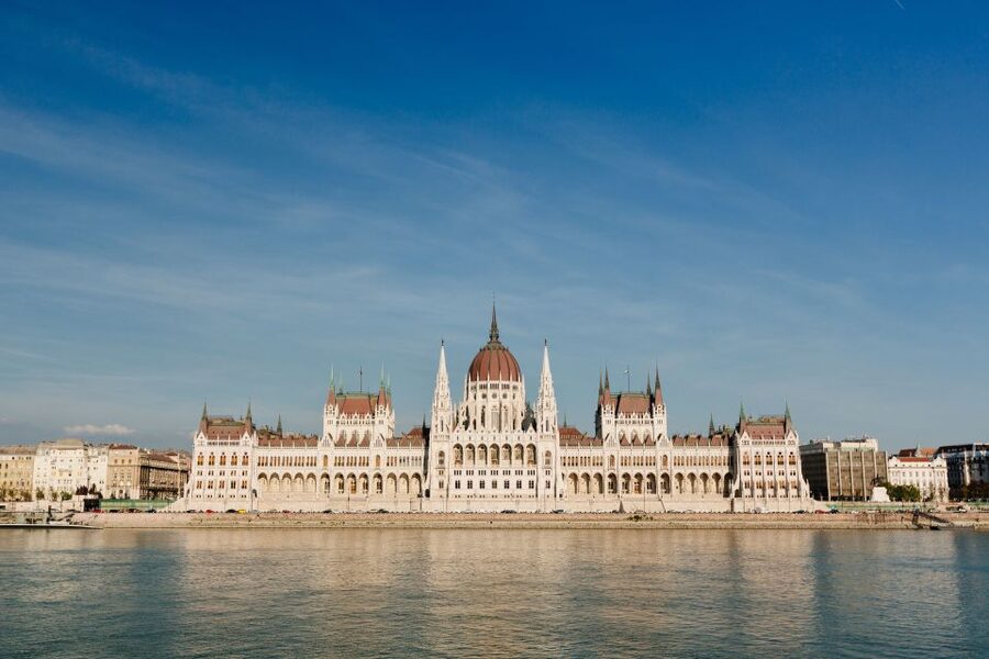 From Vienna: Guided Day Trip to Budapest - The 30-minute historic-center walk