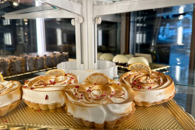 Guilty pleasures - A Budapest Dessert & Coffee House Tour - Chimney cake, Budapest’s playful street sweet
