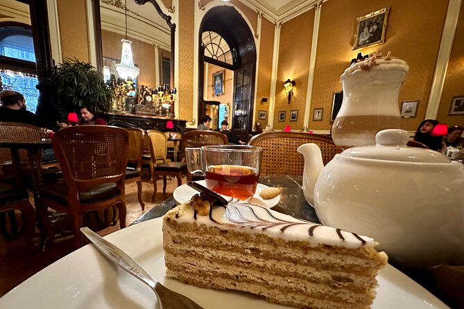 Guilty pleasures - A Budapest Dessert & Coffee House Tour - Group size, timing, and practical comfort