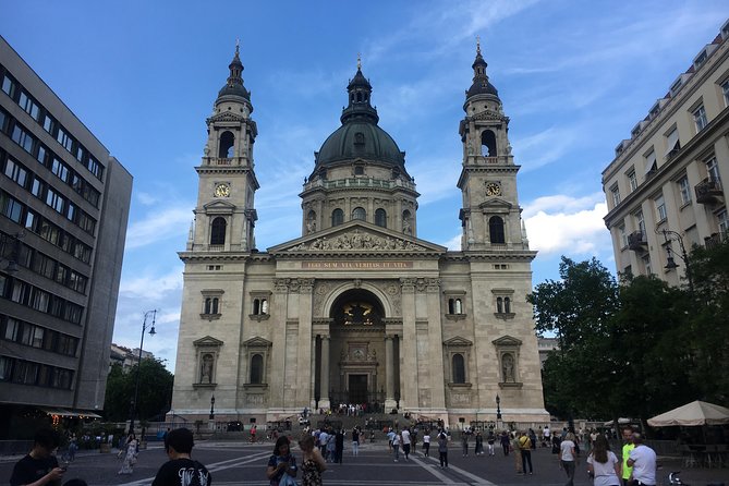 Half day Budapest city tour by car / minivan - Heroes’ Square, Vajdahunyad Castle, and the City Park