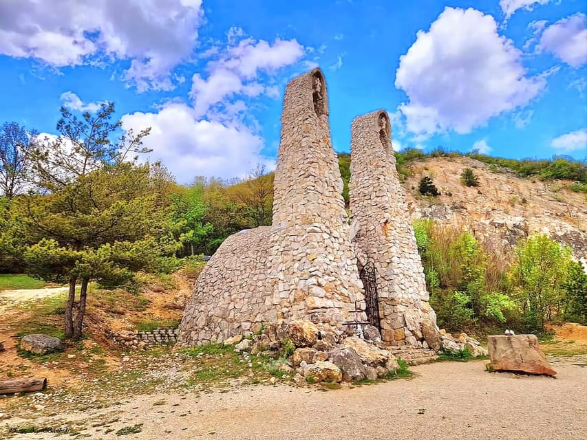 Hike to Spiritual Sites Near Budapest - Key points to know before you book