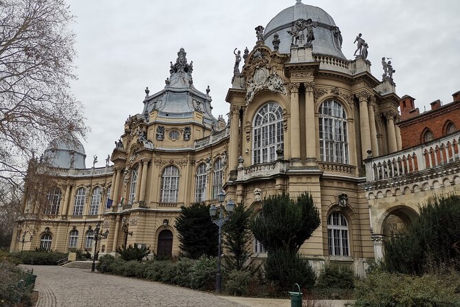 Historical and Cultural Walking Tour in Budapest - Liberty Square and the road to Parliament