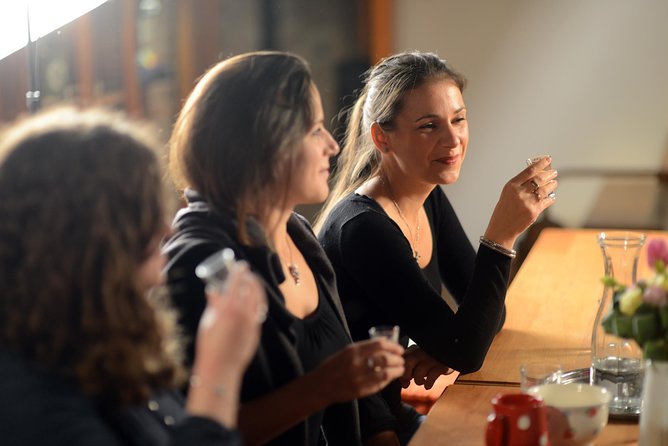 Hungarian pálinka distillery visit and tasting - Why the one-hour schedule works