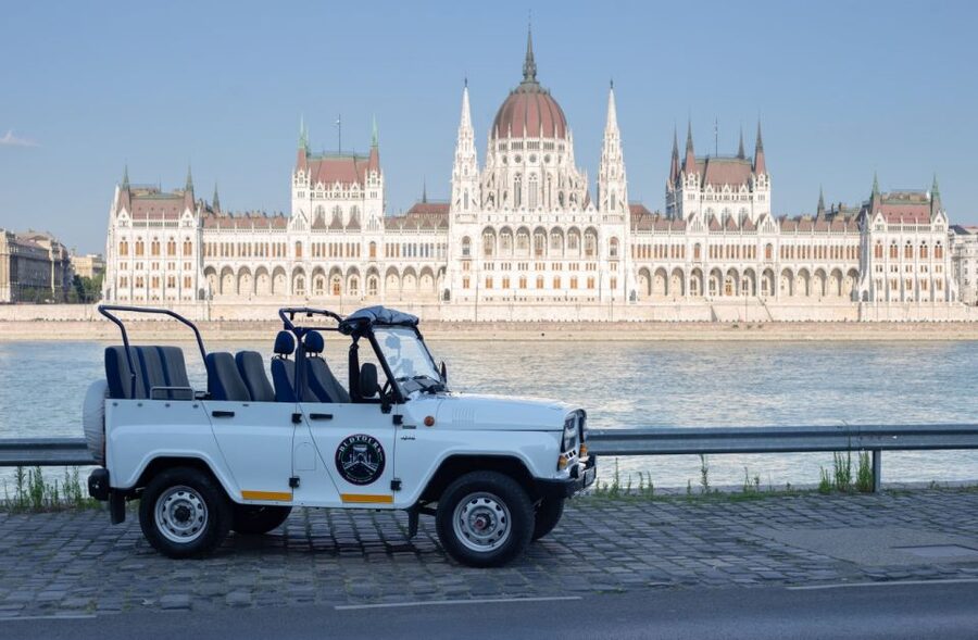 Iconic Budapest tour with Classic Russian Jeep and G-Wagon - Key points at a glance
