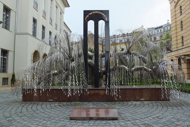 Jewish Heritage in Hungary with a Historian - The Great Synagogue and the limits of the visit