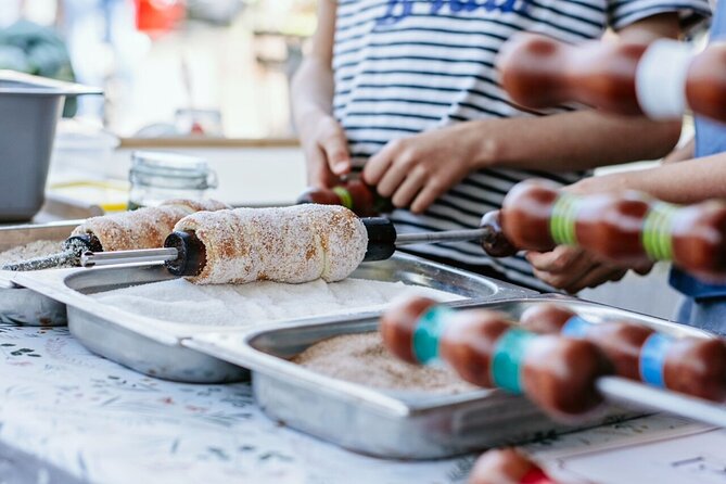 Kürtőskalács: Chimney Cake Workshop in City Park Budapest - Coffee, tea, and a City Park pause