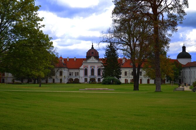 Legacy of Sissi Royal Palace of Godollo Tour with Cake and Coffee - Cake and coffee give the visit a Hungarian finish