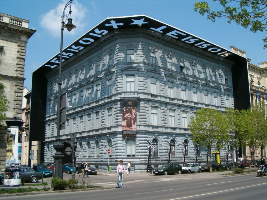 Life Under Communism with House of Terror or Statue Park - How the tour explains everyday life from the 1960s to the 1980s