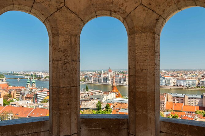 Live virtual walking tour in the Buda Castle quarter - Why this virtual tour works better than a standard video