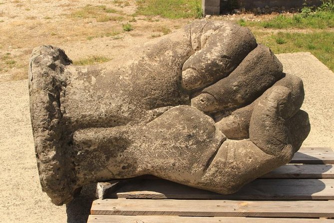 Memento Park Entrance Ticket - Allow 45 minutes, or stay for 2.5 hours
