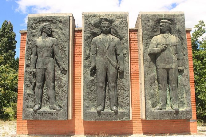 Memento Park Entrance Ticket - Getting to an out-of-center Budapest site