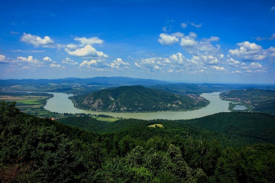 One Day Wonder Hike - The Essence of the Danube Bend - Vadallo stones and the ridge above the river